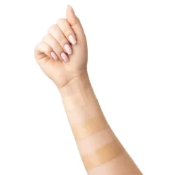 BB Cream with Hyaluronic Acid Krem BB 02 Beige