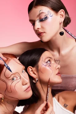 Flow Master Pen Eyeliner w pisaku 02 - Sweet Plum