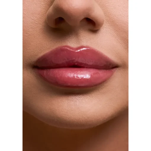 Kremowy błyszczyk lip tint 116 CHERRY
