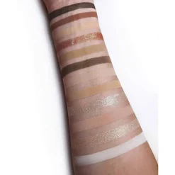 Paleta prasowanych cieni Timeless Moments